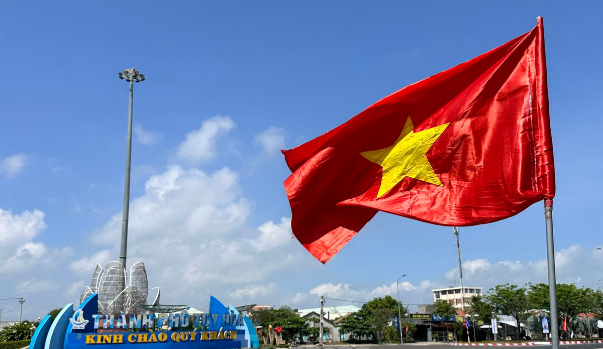 Phu Yen está lista para acoger el campeonato. Phu Yen está lista para acoger el campeonato.