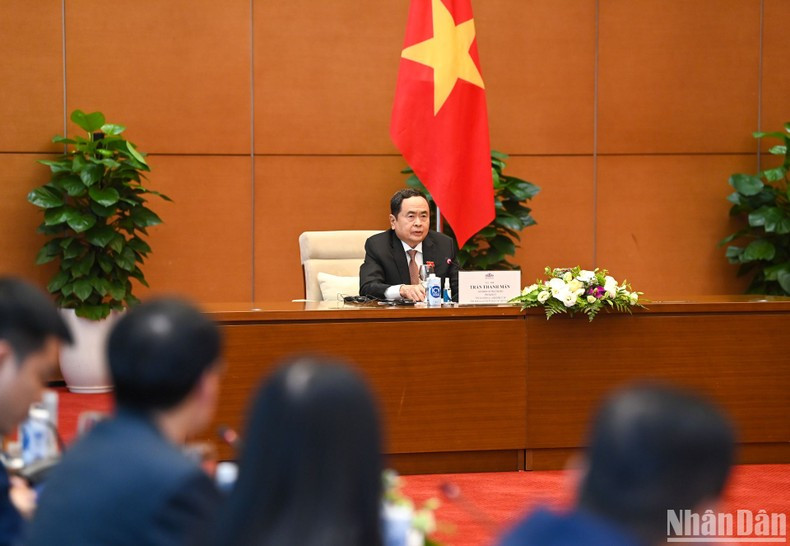 El presidente de la Asamblea Nacional de Vietnam en su intervención.