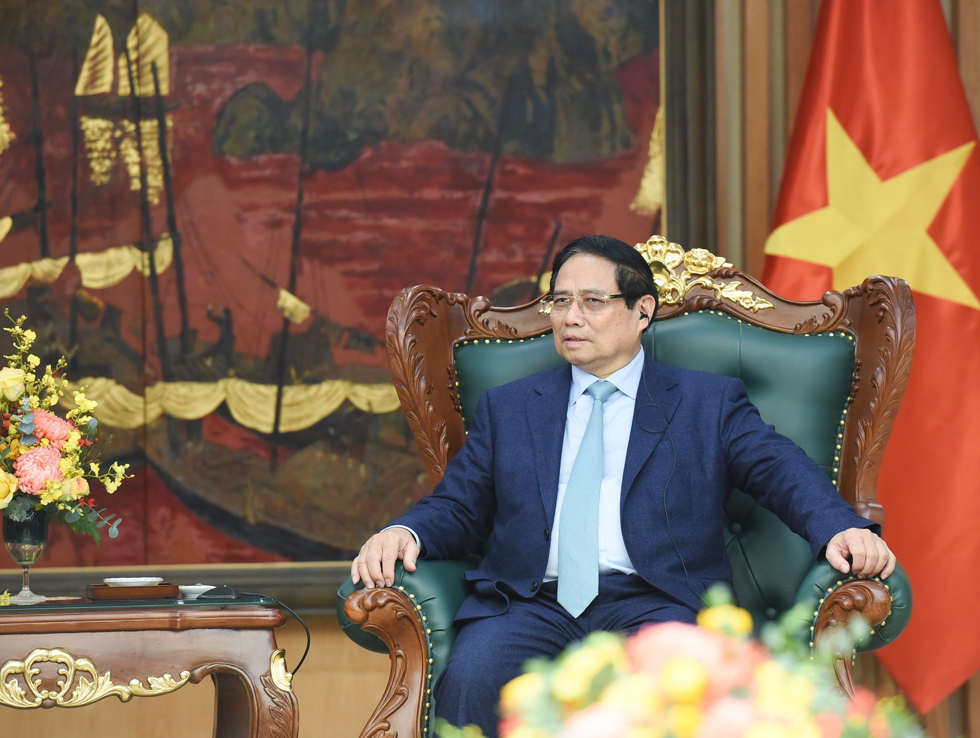 El jefe de Gobierno vietnamita da palabras.