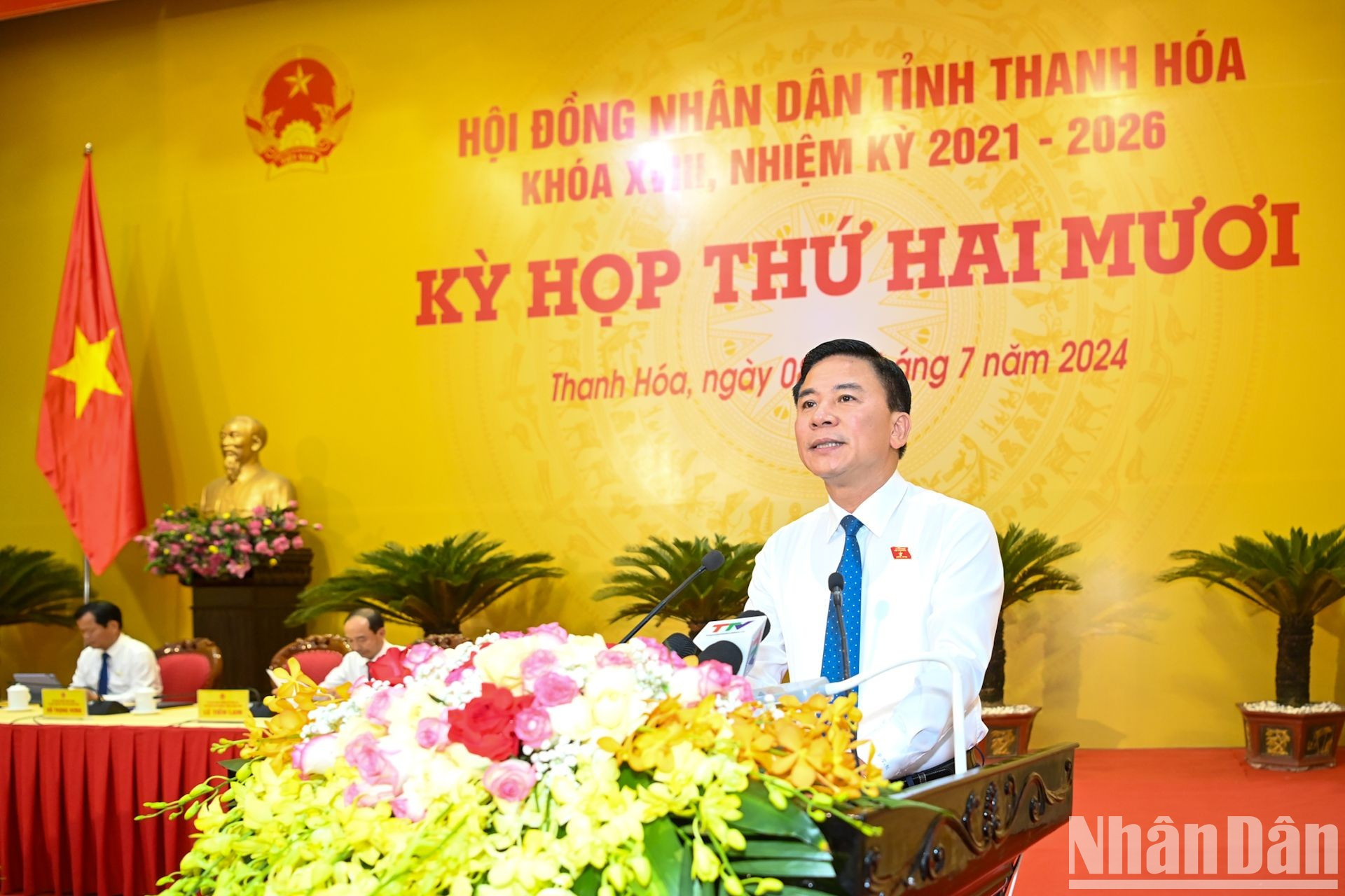 Do Trong Hung, Secretario del Comité de Thanh Hoa del Partido Comunista de Vietnam y Presidente del Consejo Popular Provincial, pronuncia el discurso inaugural.