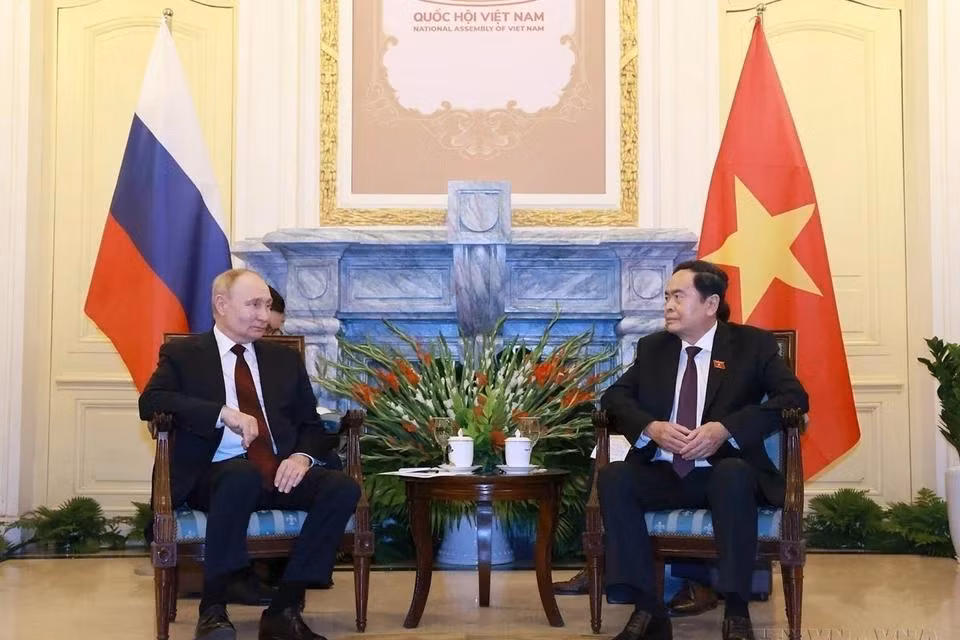 El presidente de la Asamblea Nacional de Vietnam, Tran Thanh Man, se reúne el 20 de junio de 2024, en Hanói, con el presidente ruso, Vladimir Putin, quien realiza una visita de Estado a Vietnam.