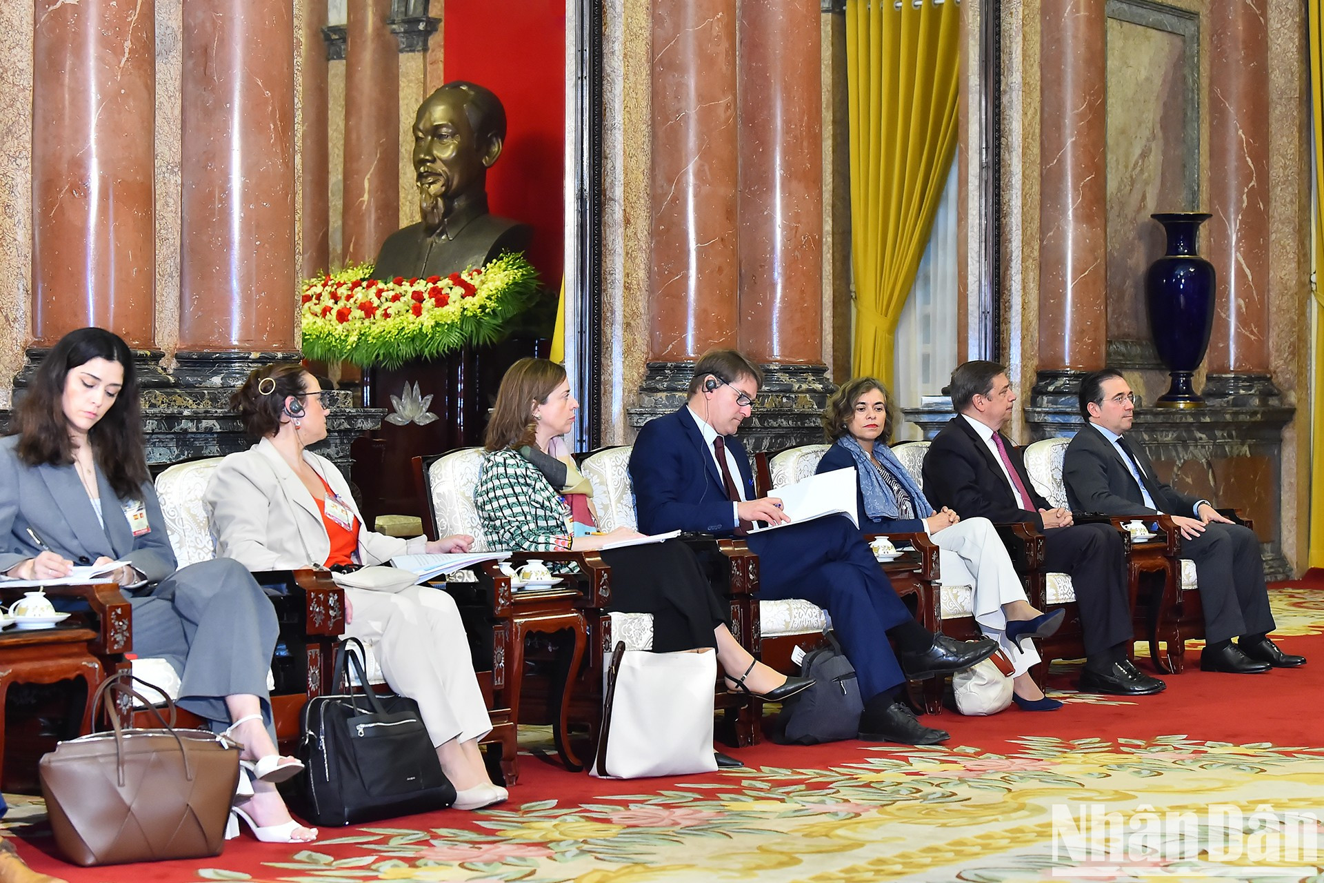 Miembros de la delegación de España. Miembros de la delegación de España.