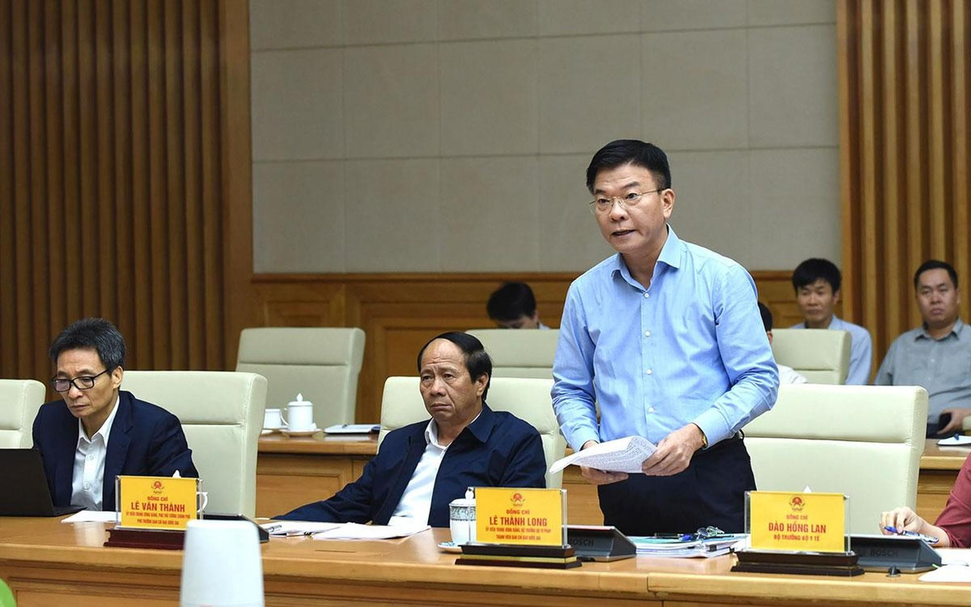 El ministro de Justicia, Le Thanh Long. El ministro de Justicia, Le Thanh Long.