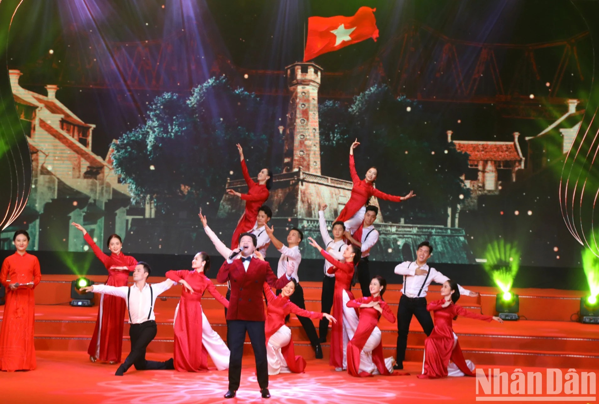 Una actuación artística en el evento. Una actuación artística en el evento.