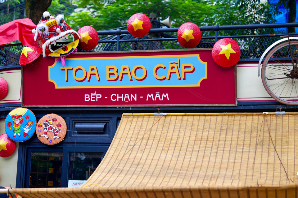 Se trata de un proyecto del Comité Popular del barrio de Truc Bach, destinado a recrear a la antigua Hanói y divulgar sobre la cultura y la gastronomía vietnamitas. Se trata de un proyecto del Comité Popular del barrio de Truc Bach, destinado a recrear a la antigua Hanói y divulgar sobre la cultura y la gastronomía vietnamitas.