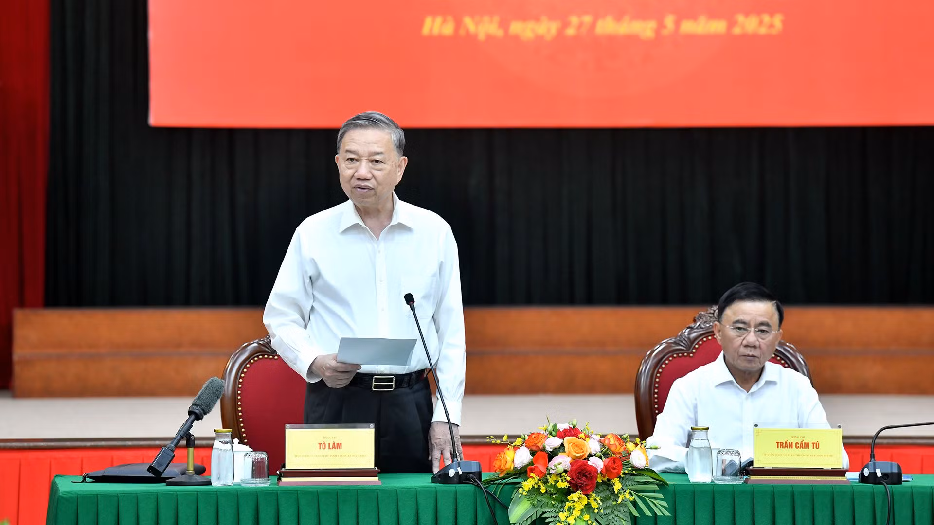 [Foto] Secretario general To Lam se reúne con Comisión de Organización del Comité Central del PCV