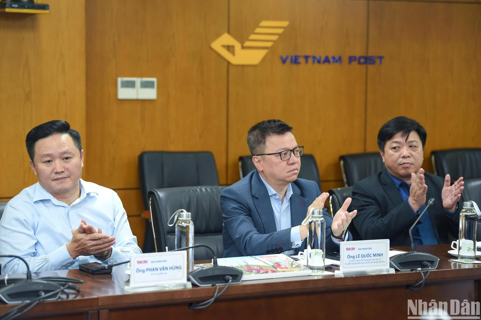 Delegados en la ceremonia. Delegados en la ceremonia.