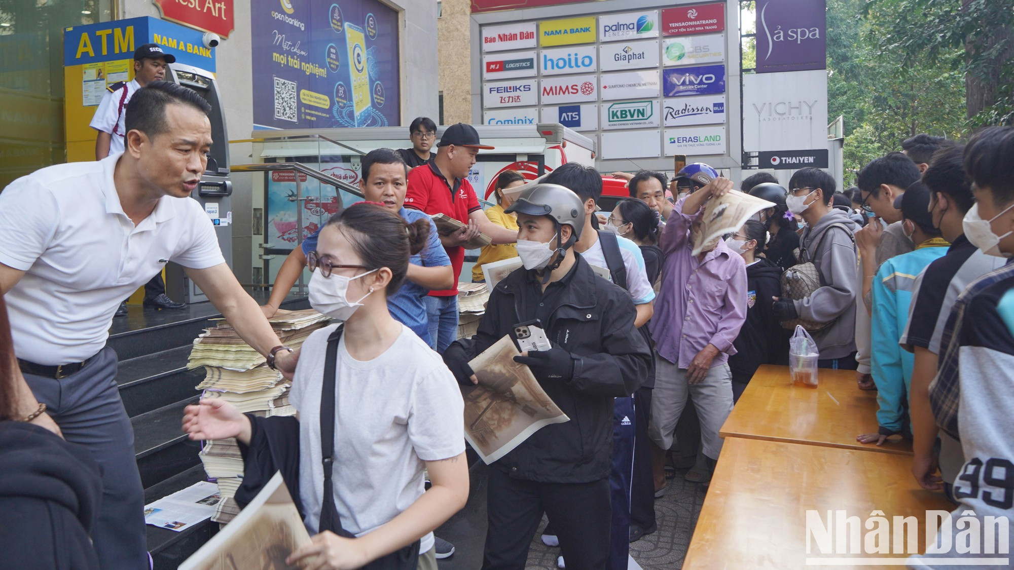 Un total de 60 mil ejemplares de la obra se distribuirán entre los lectores en el Sur.