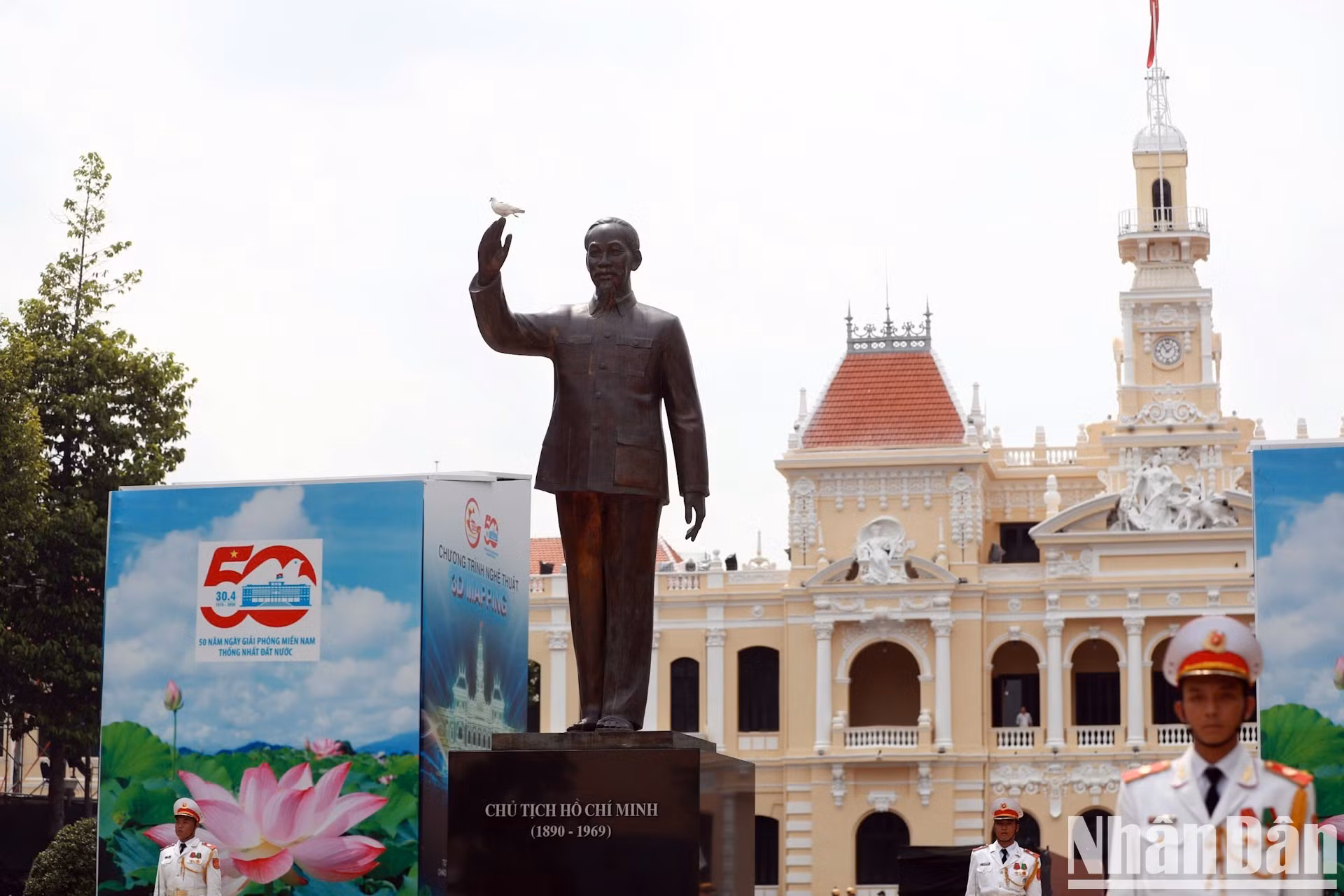El Parque del Monumento dedicado al Presidente Ho Chi Minh en el distrito 1.