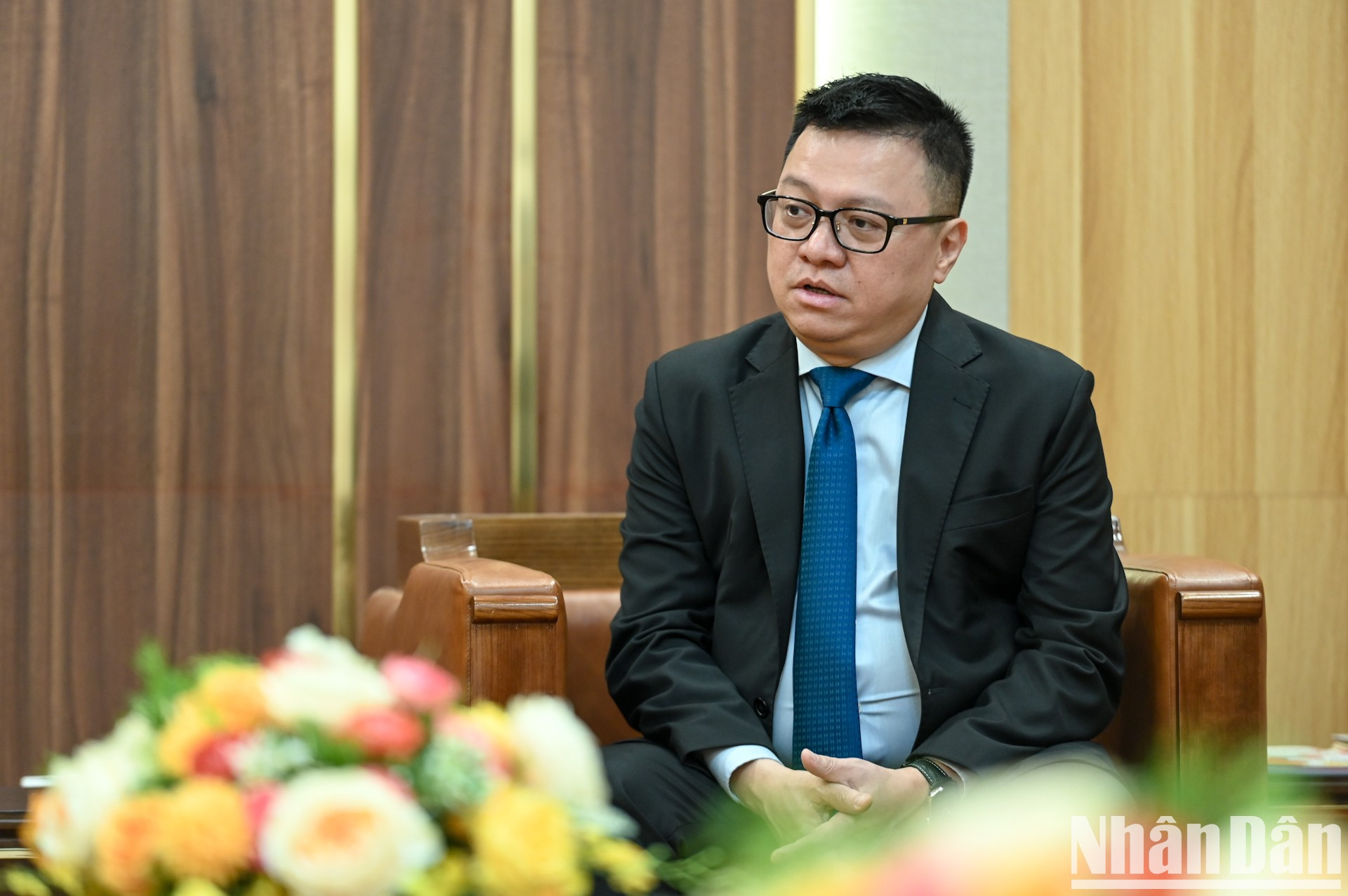 El compañero Le Quoc Minh en la sesión de trabajo. El compañero Le Quoc Minh en la sesión de trabajo.