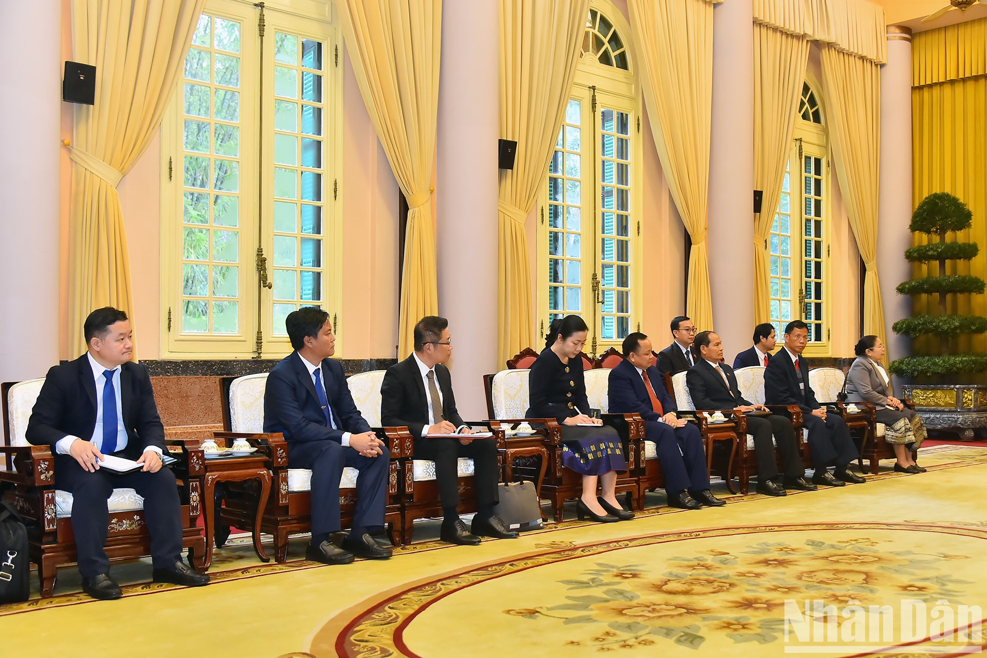 Miembros de la delegación laosiana. Miembros de la delegación laosiana.