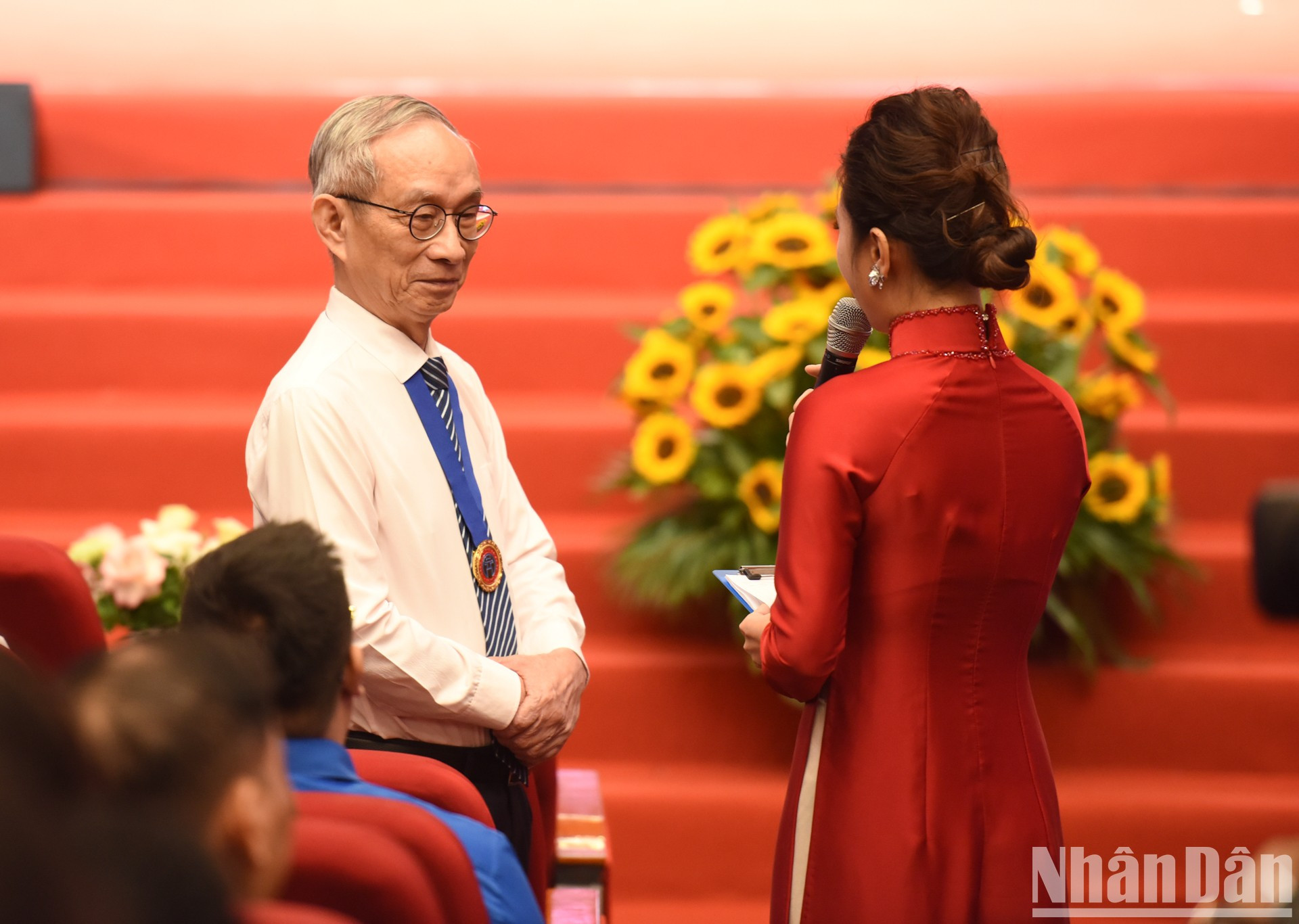 Entrevista a un delegado. Entrevista a un delegado.