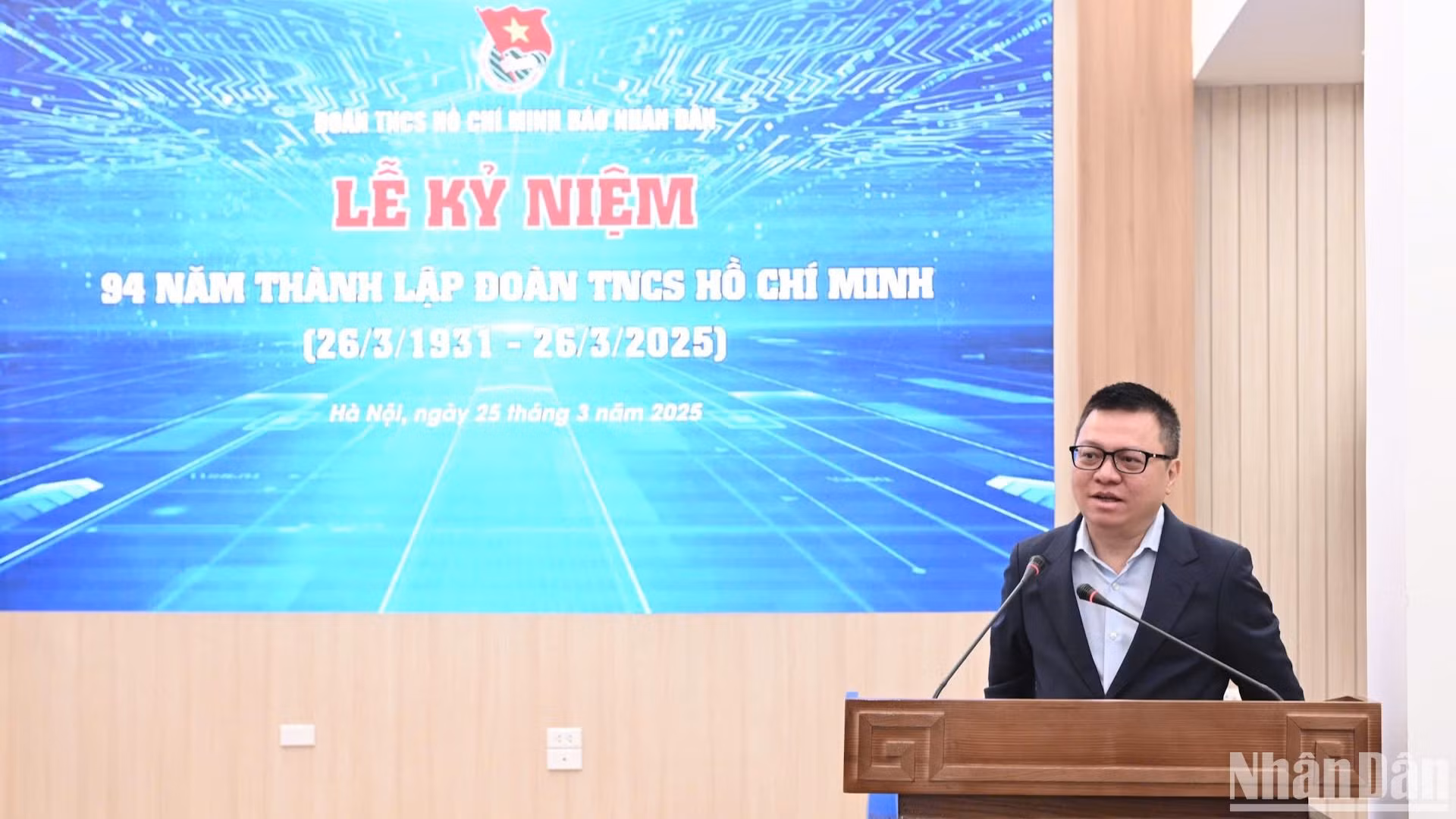 Le Quoc Minh, miembro del Comité Central del Partido, presidente-editor de Nhan Dan y secretario del Comité partidista en el periódico, subjefe de la Comisión de Propaganda y Movilización de Masas del Comité Central del Partido y titular de la Asociación Nacional de Periodistas, en su discurso.