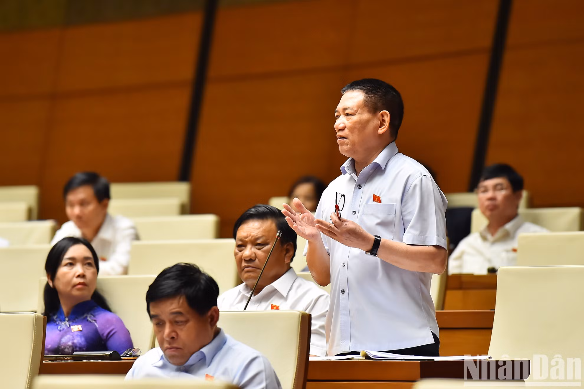 El ministro de Finanzas, Ho Duc Phoc, habla de los asuntos relacionados con su sector.