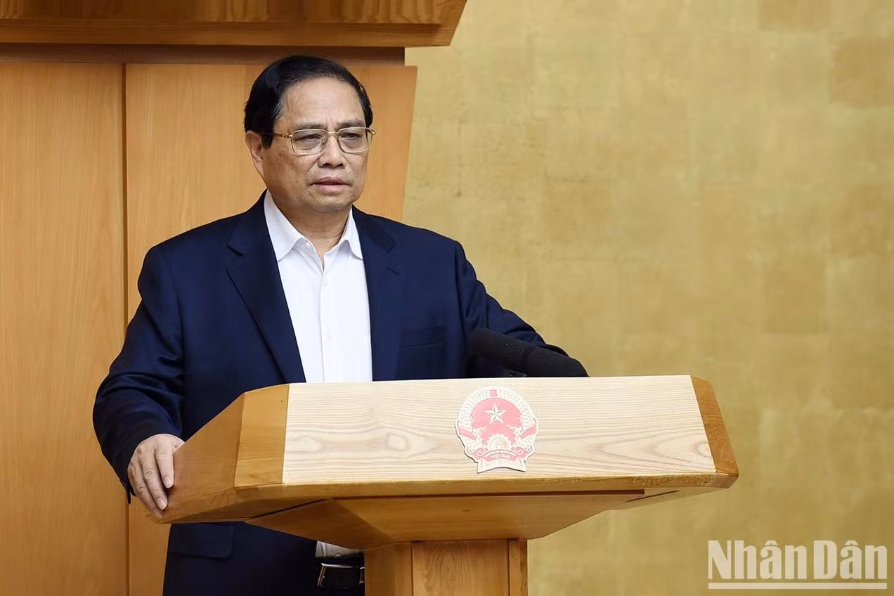 El premier Pham Minh Chinh interviene en la cita.