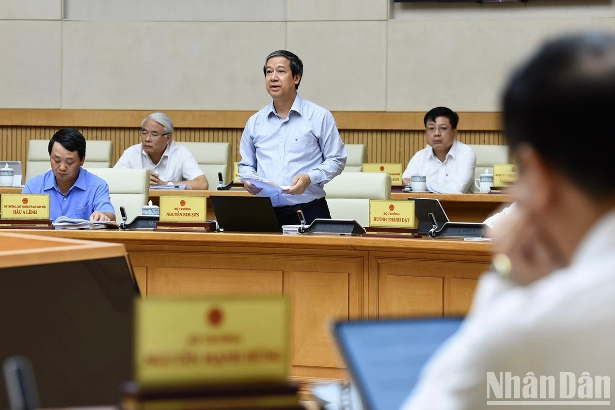 El ministro de Educación y Formación, Nguyen Kim Son.