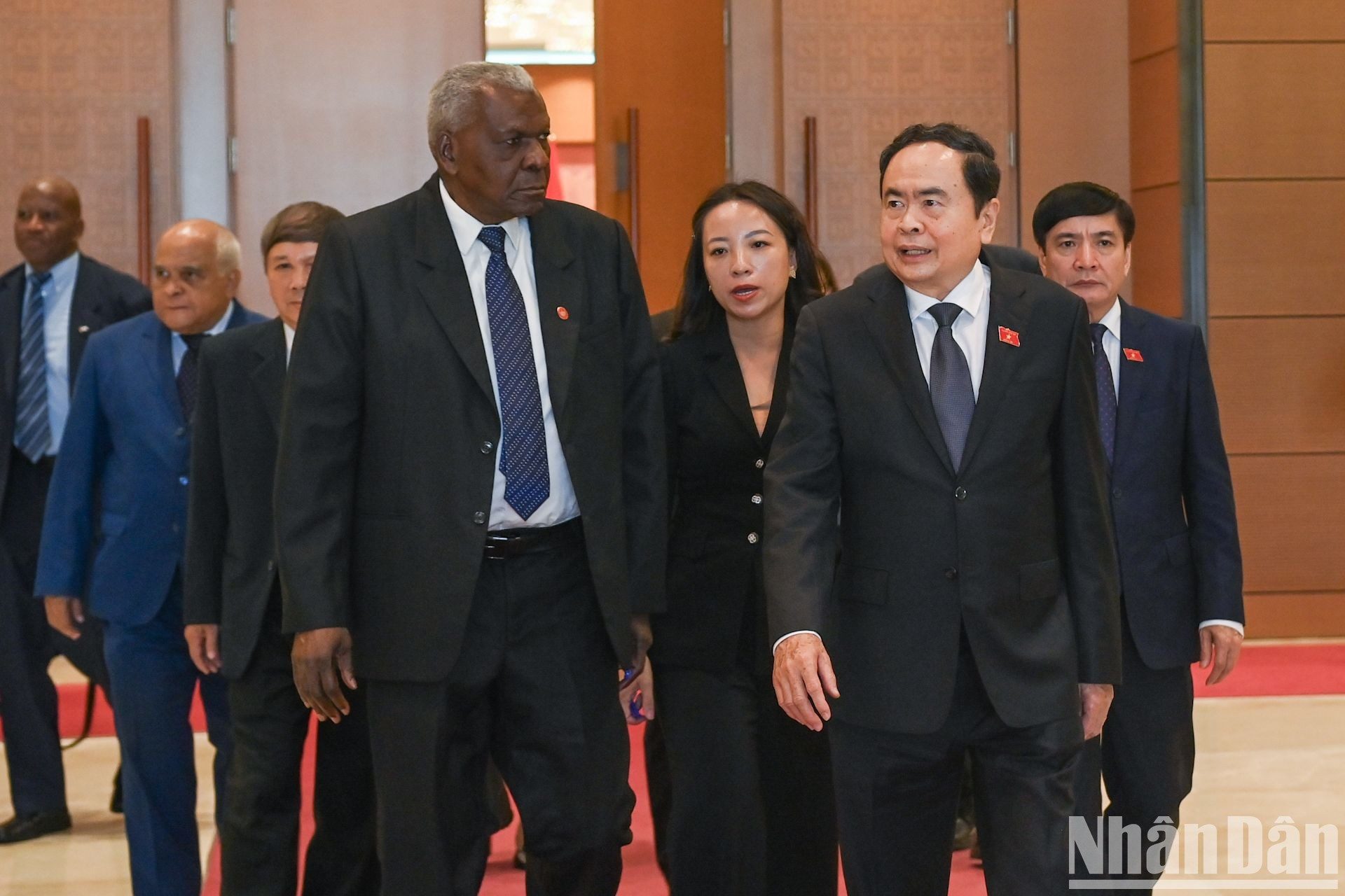 El presidente de la Asamblea Nacional de Vietnam y su homólogo del país caribeño después de las conversaciones. El presidente de la Asamblea Nacional de Vietnam y su homólogo del país caribeño después de las conversaciones.