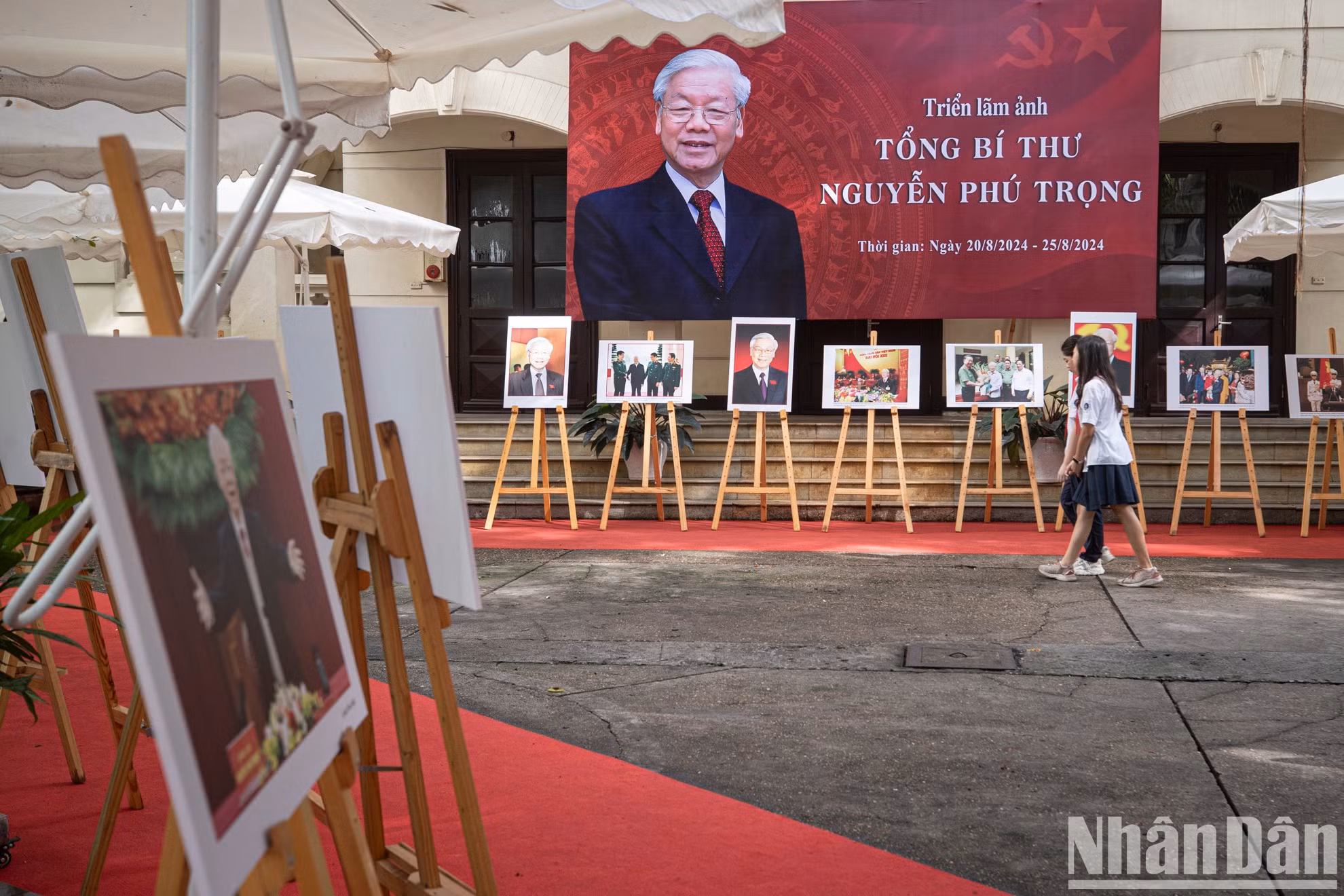 La exposición estará abierta hasta el 25 de agosto en el número 71 de la calle de Hang Trong.