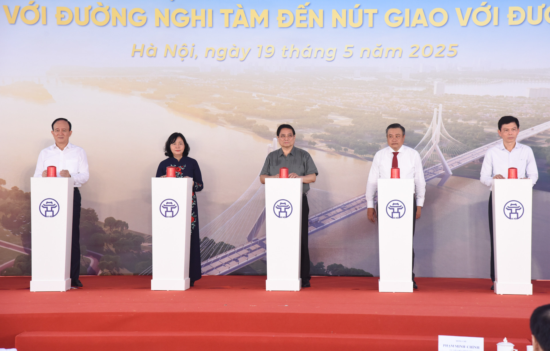 [Foto] Premier vietnamita da inicio a la construcción del puente de Tu Lien