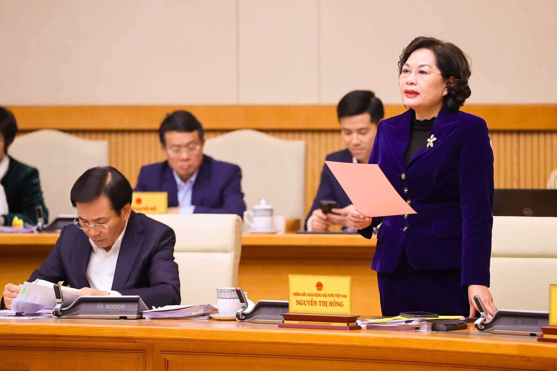 La gobernadora del Banco Estatal de Vietnam, Nguyen Thi Hong. La gobernadora del Banco Estatal de Vietnam, Nguyen Thi Hong.