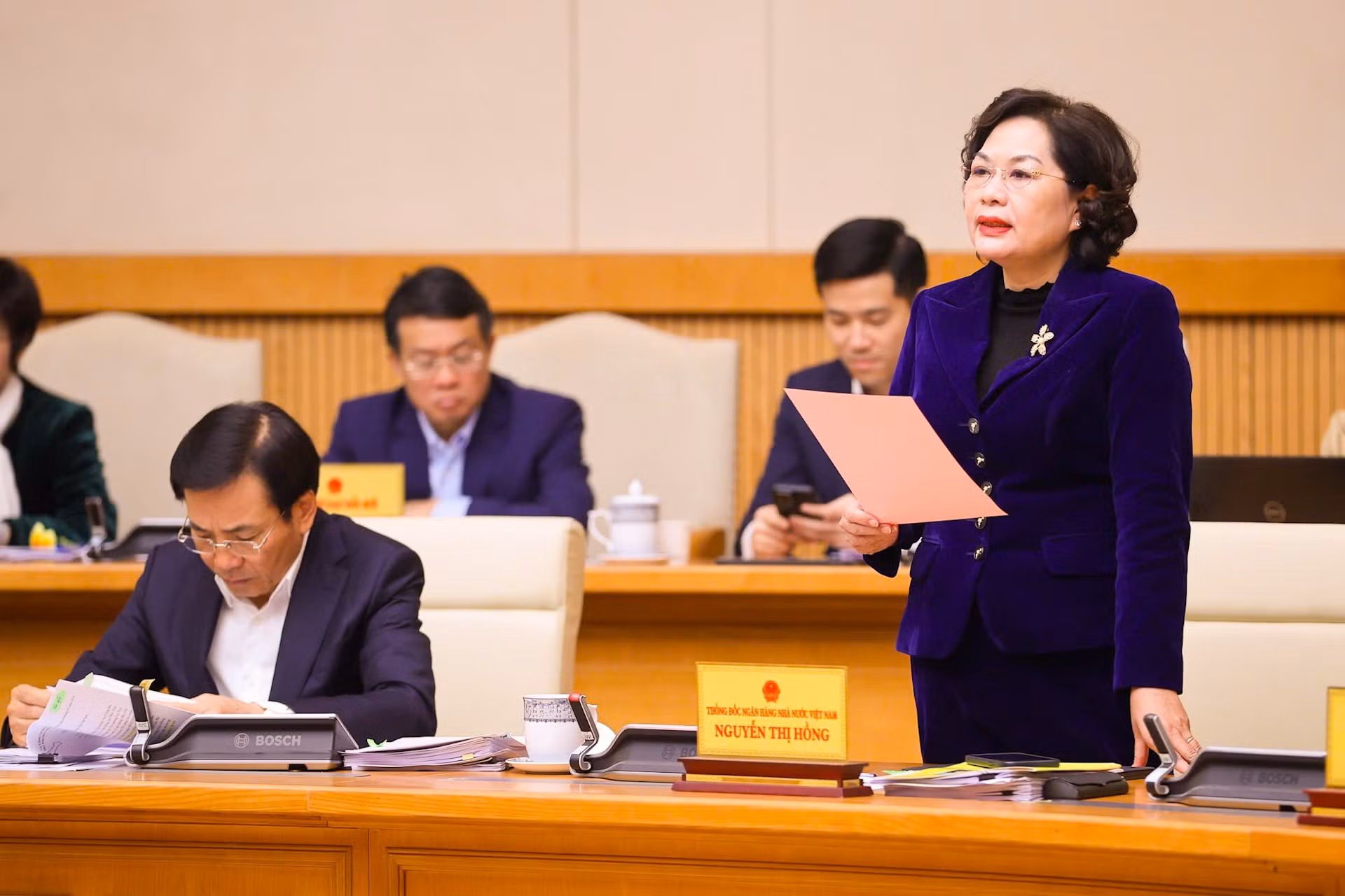 La gobernadora del Banco Estatal de Vietnam, Nguyen Thi Hong. La gobernadora del Banco Estatal de Vietnam, Nguyen Thi Hong.