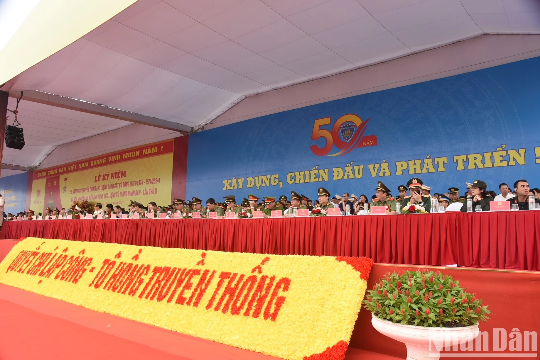 Delegados a la ceremonia. Delegados a la ceremonia.