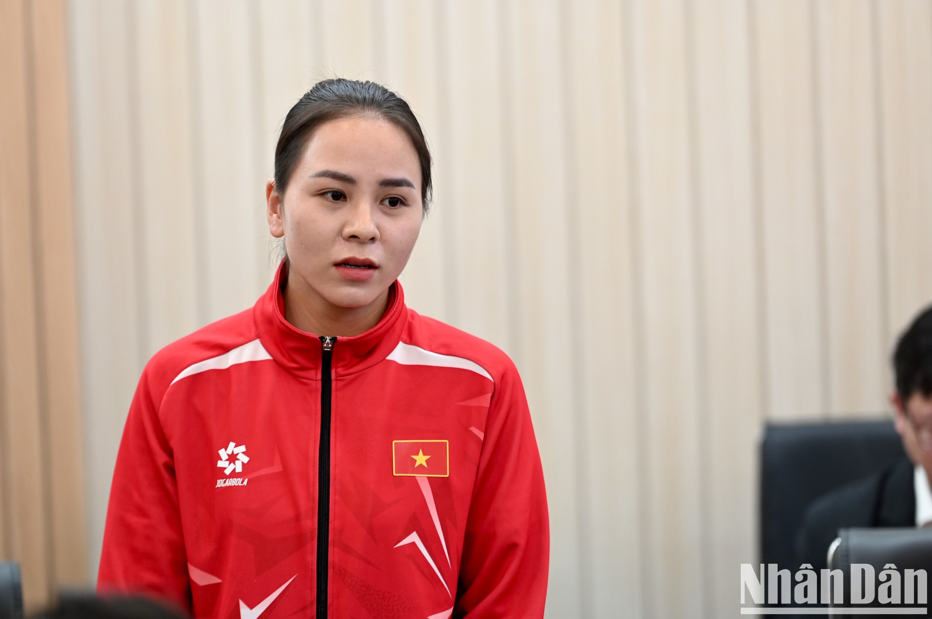 La laureada tiradora Trinh Thu Vinh habla de las condiciones para un mejor desarrollo de los talentos jóvenes. La laureada tiradora Trinh Thu Vinh habla de las condiciones para un mejor desarrollo de los talentos jóvenes.