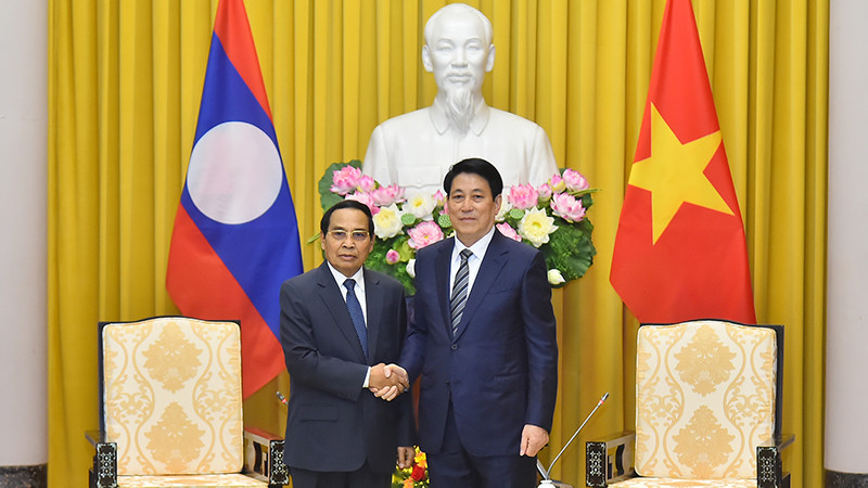 [Foto] Dirigente vietnamita se reúne con miembro permanente del Secretariado y vicepresidente de Laos