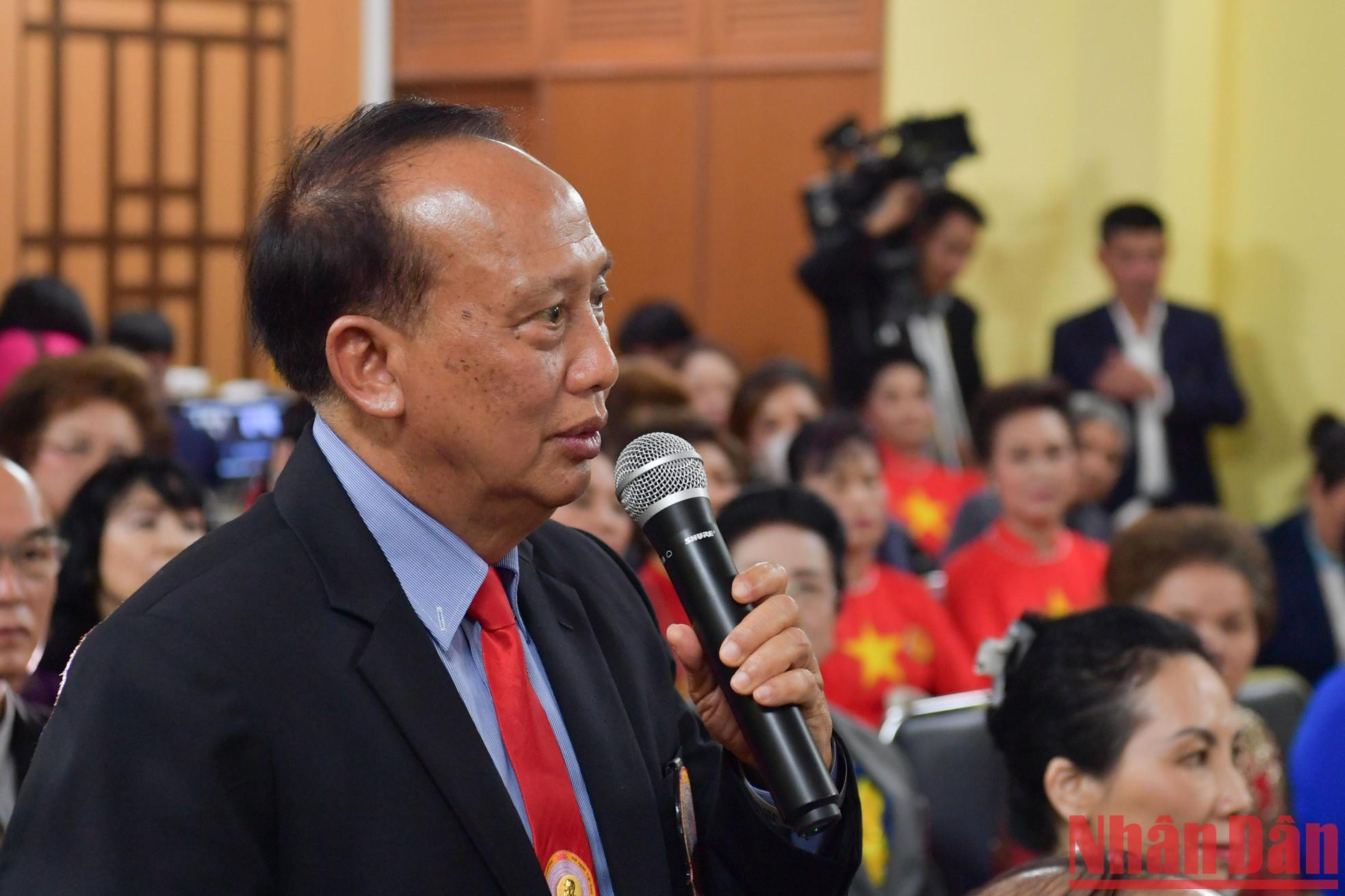 Nguyen Ngoc Thin, presidente de la Asociación de Vietnamitas en Tailandia. Nguyen Ngoc Thin, presidente de la Asociación de Vietnamitas en Tailandia.