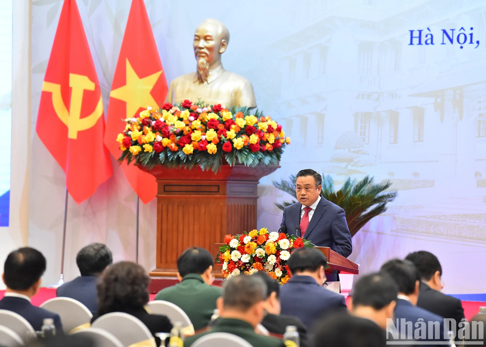 El presidente del Comité Popular de Hanói, Tran Sy Thanh. El presidente del Comité Popular de Hanói, Tran Sy Thanh.