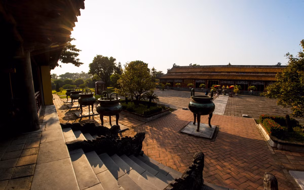 A través de casi 200 años, pese a la brutalidad de la guerra, las urnas se han mantenido intactas. Se trata de versiones originales y únicas, sin someterse a ninguna reparación, por lo que poseen un valor irreemplazable.