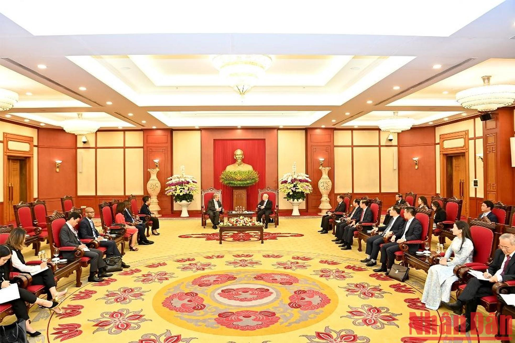 Panorama de la reunión.