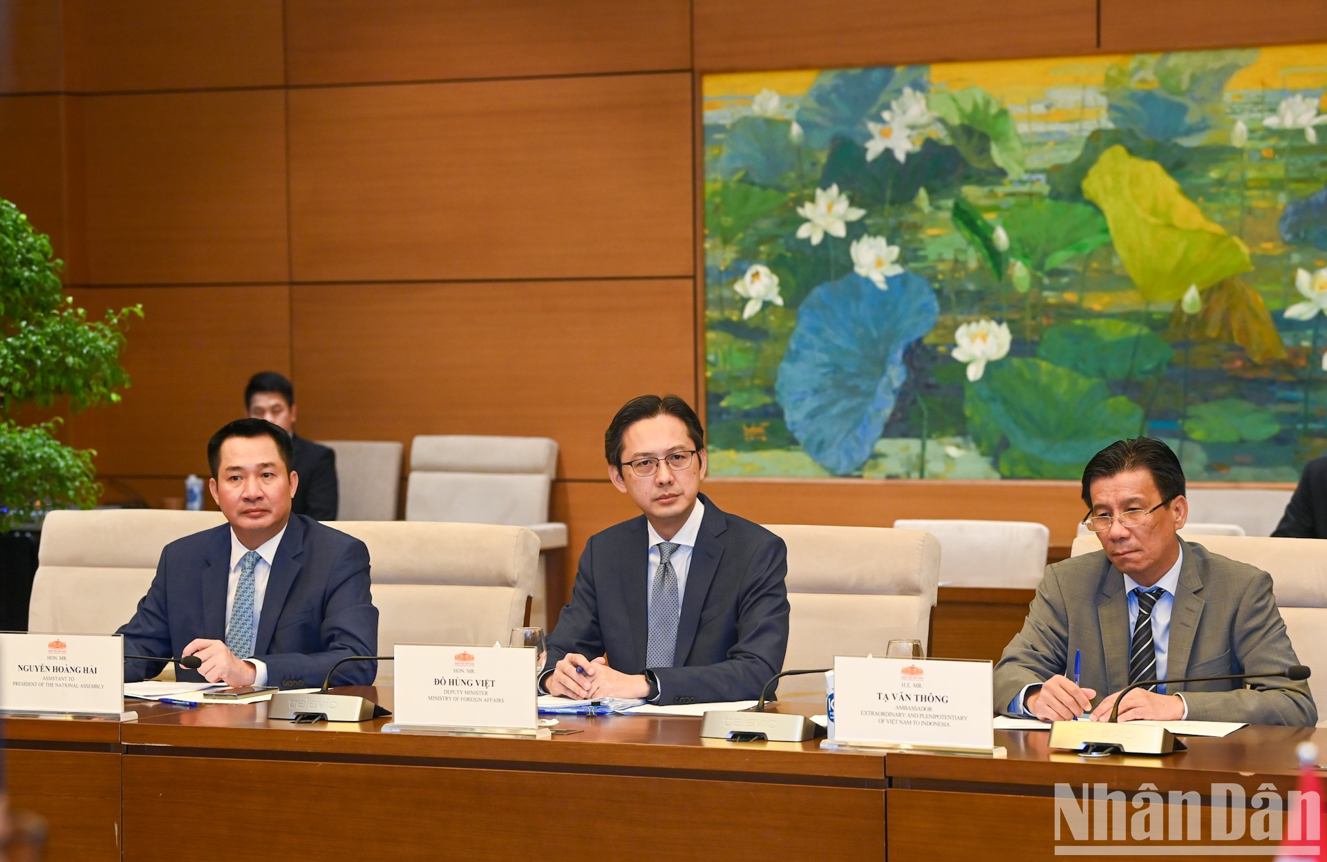 Representantes del país indochino. Representantes del país indochino.