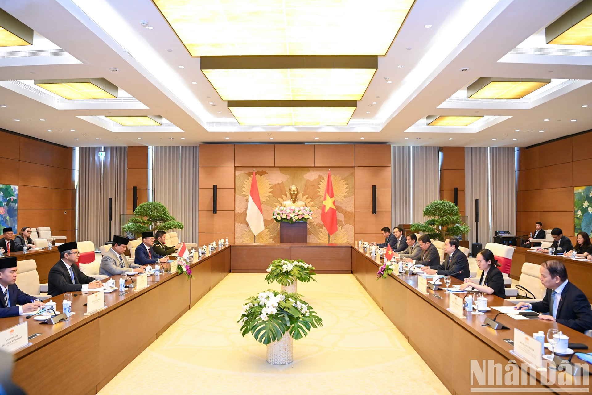 Panorama de la reunión, efecuada en la Casa Parlamentaria de Vietnam. Panorama de la reunión, efecuada en la Casa Parlamentaria de Vietnam.