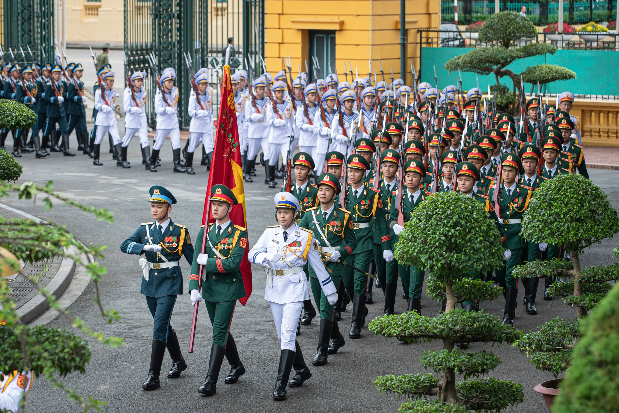La banda militar del Ejército Popular de Vietnam en el acto. La banda militar del Ejército Popular de Vietnam en el acto.