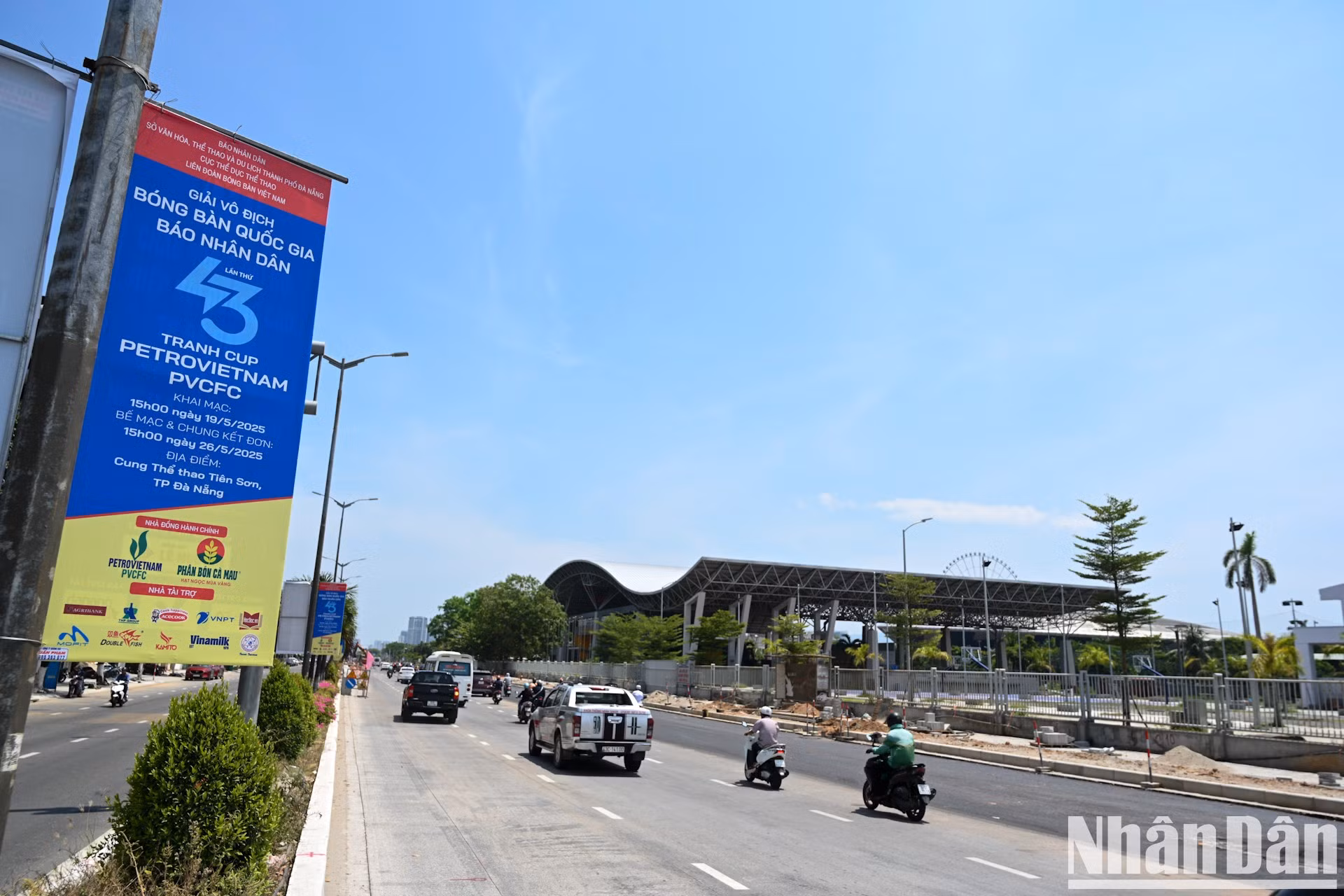 La ceremonia inaugural del 43 Campeonato Nacional de Tenis de Mesa del periódico Nhan Dan se celebrará hoy a las 15 (hora local) y será transmitida en vivo en el canal VTV8 de la Televisión Nacional. La ceremonia inaugural del 43 Campeonato Nacional de Tenis de Mesa del periódico Nhan Dan se celebrará hoy a las 15 (hora local) y será transmitida en vivo en el canal VTV8 de la Televisión Nacional.