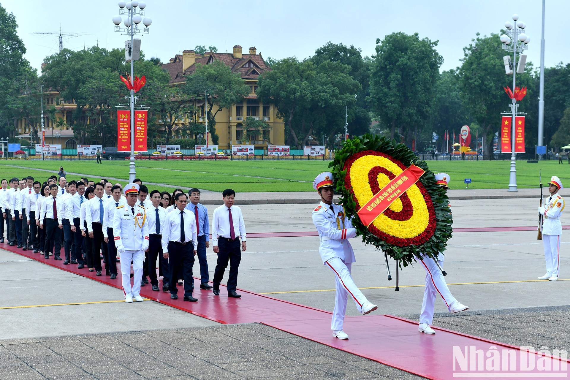 La delegación del Ministerio de Relaciones Exteriores.