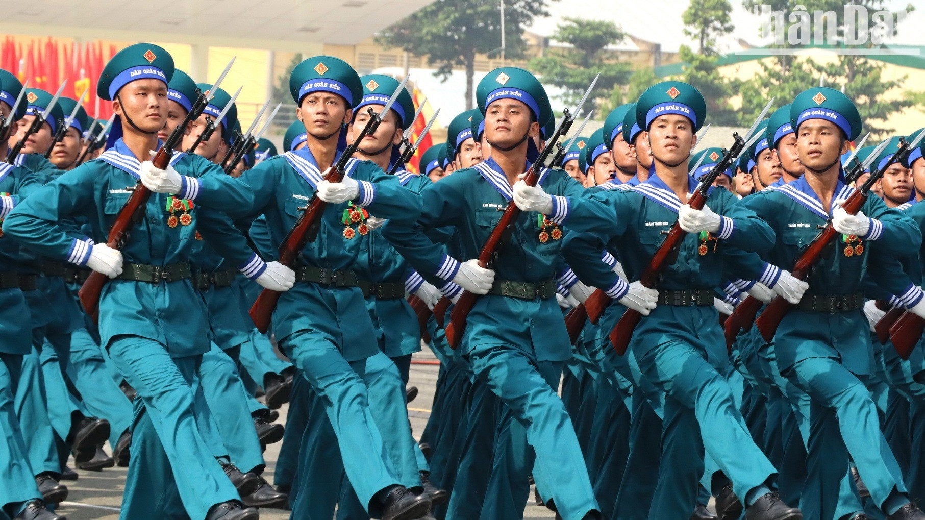 Bloque de milicia en las zonas marítimas. Bloque de milicia en las zonas marítimas.