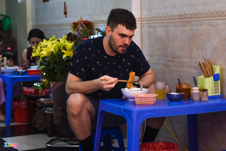 JT, un estadounidense que lleva siete años en Hanói, es un cliente frecuente.