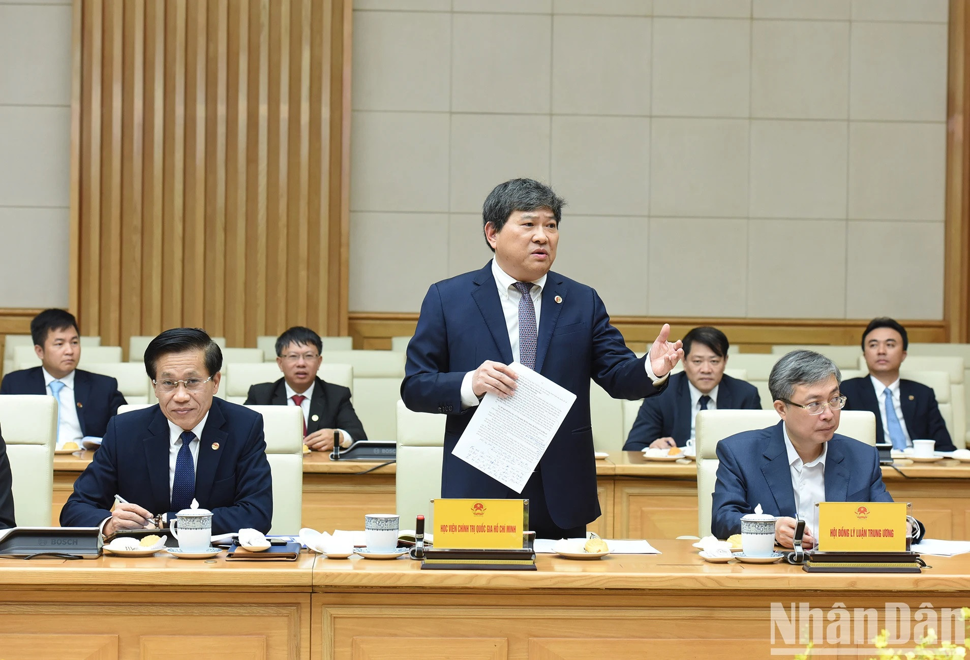 El vicedirector permanente de la Academia, Nguyen Duy Bac. El vicedirector permanente de la Academia, Nguyen Duy Bac.