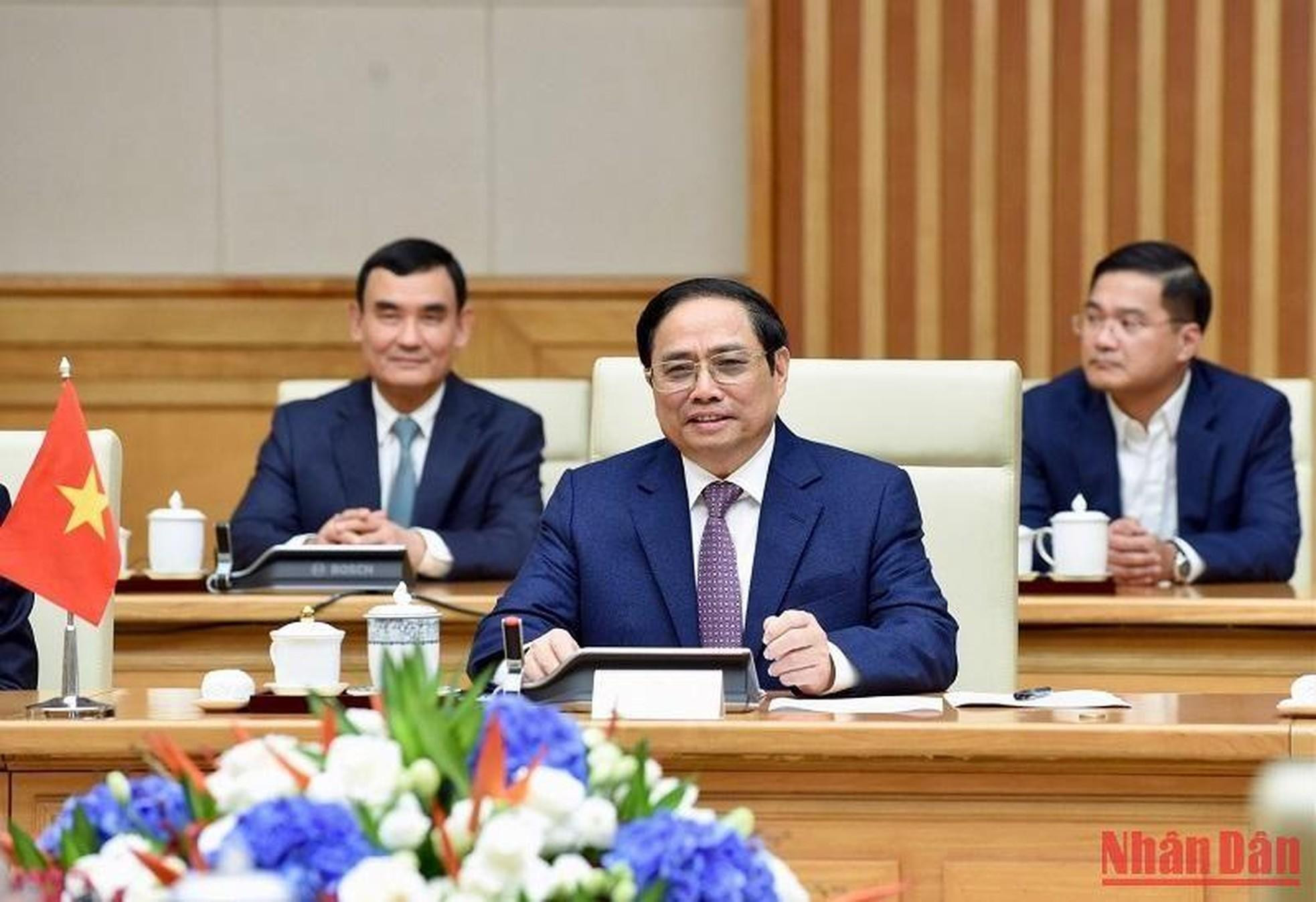 El premier anfitrión interviene en la reunión posterior a la recepción. El premier anfitrión interviene en la reunión posterior a la recepción.