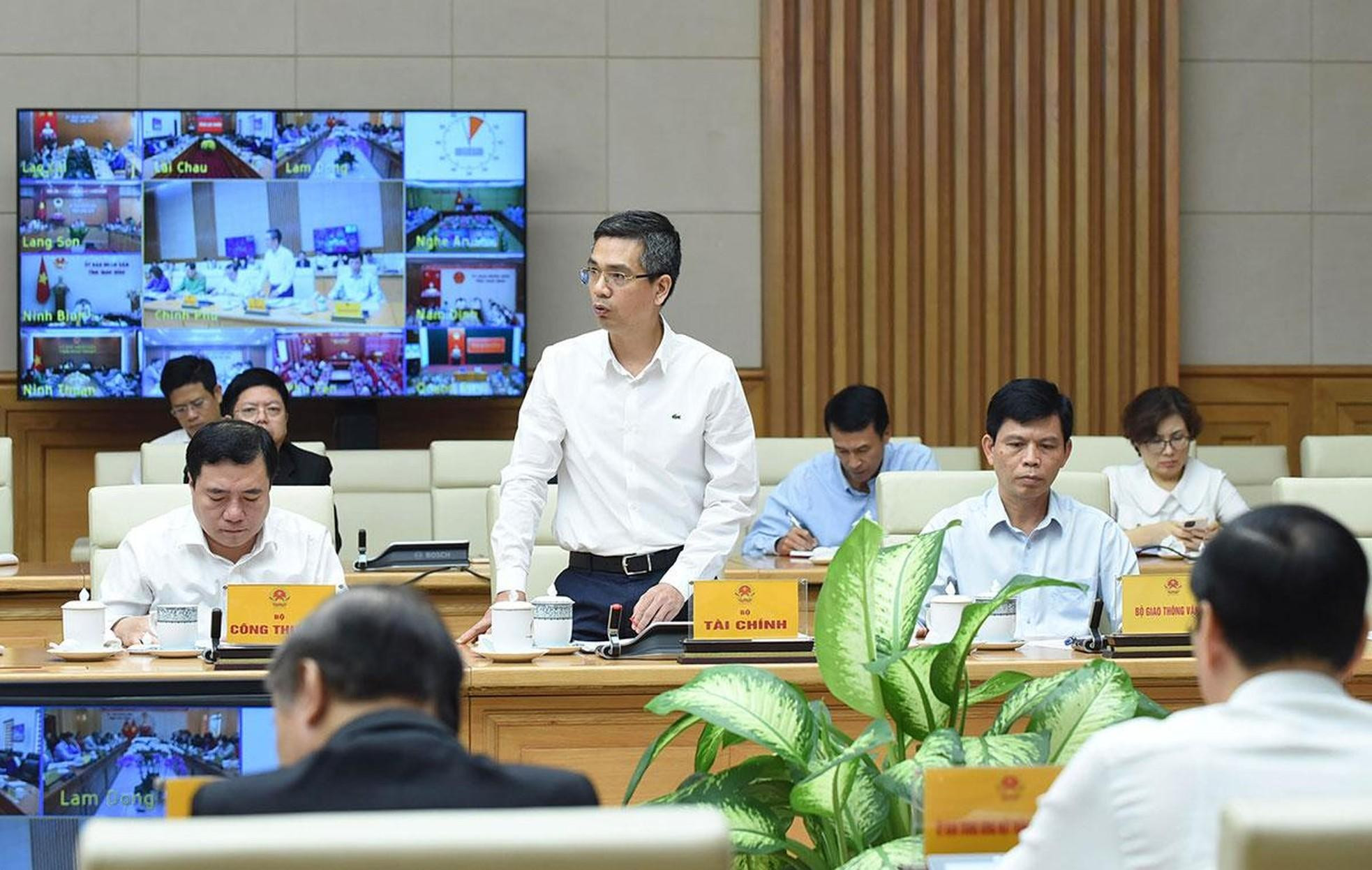 Un delegado del Ministerio de Finanzas. Un delegado del Ministerio de Finanzas.