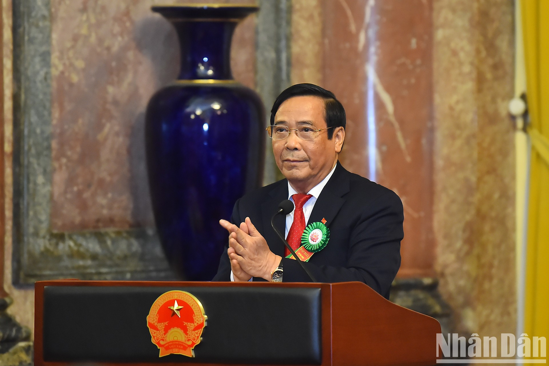 El presidente de la Asociación de Personas Mayores de Vietnam, Nguyen Thanh Binh, interviene en el encuentro. El presidente de la Asociación de Personas Mayores de Vietnam, Nguyen Thanh Binh, interviene en el encuentro.