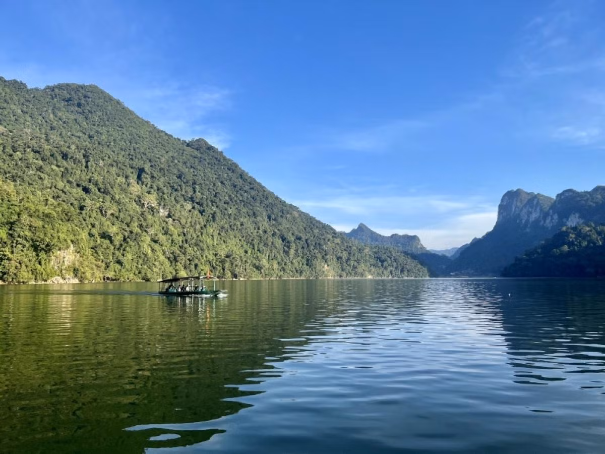 Perderse en otoño en lago vietnamita de Ba Be ảnh 5