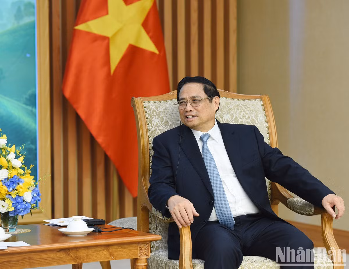 Minh Chinh da sus palabras.