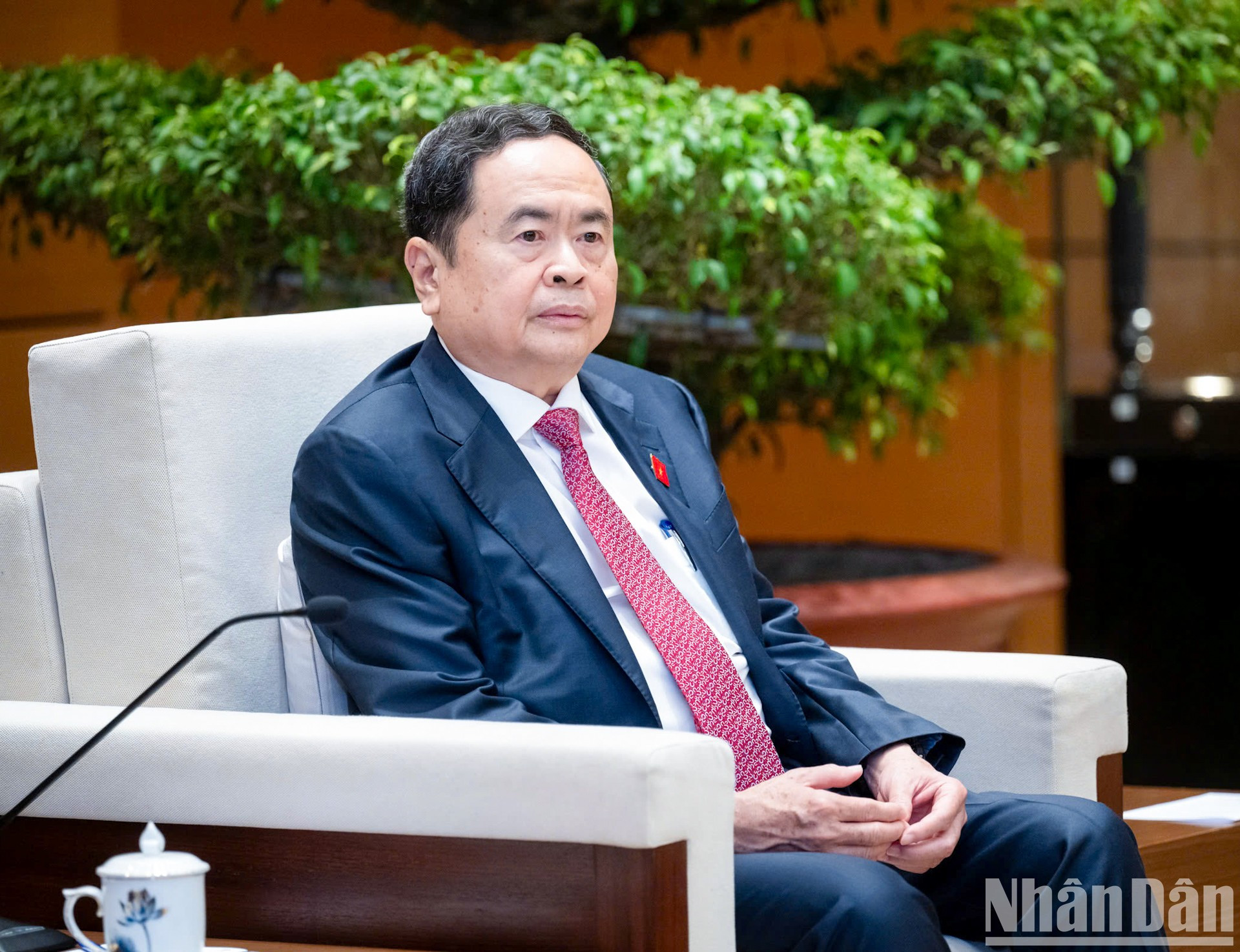 El máximo legislador vietnamita da palabras. El máximo legislador vietnamita da palabras.