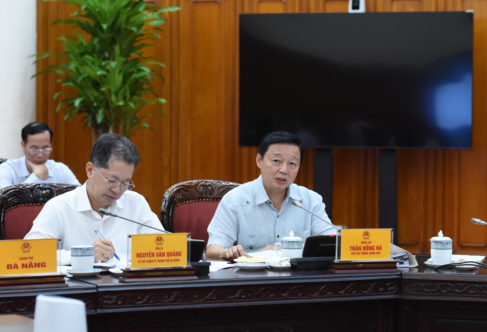 El vicepremier Tran Hong Ha.