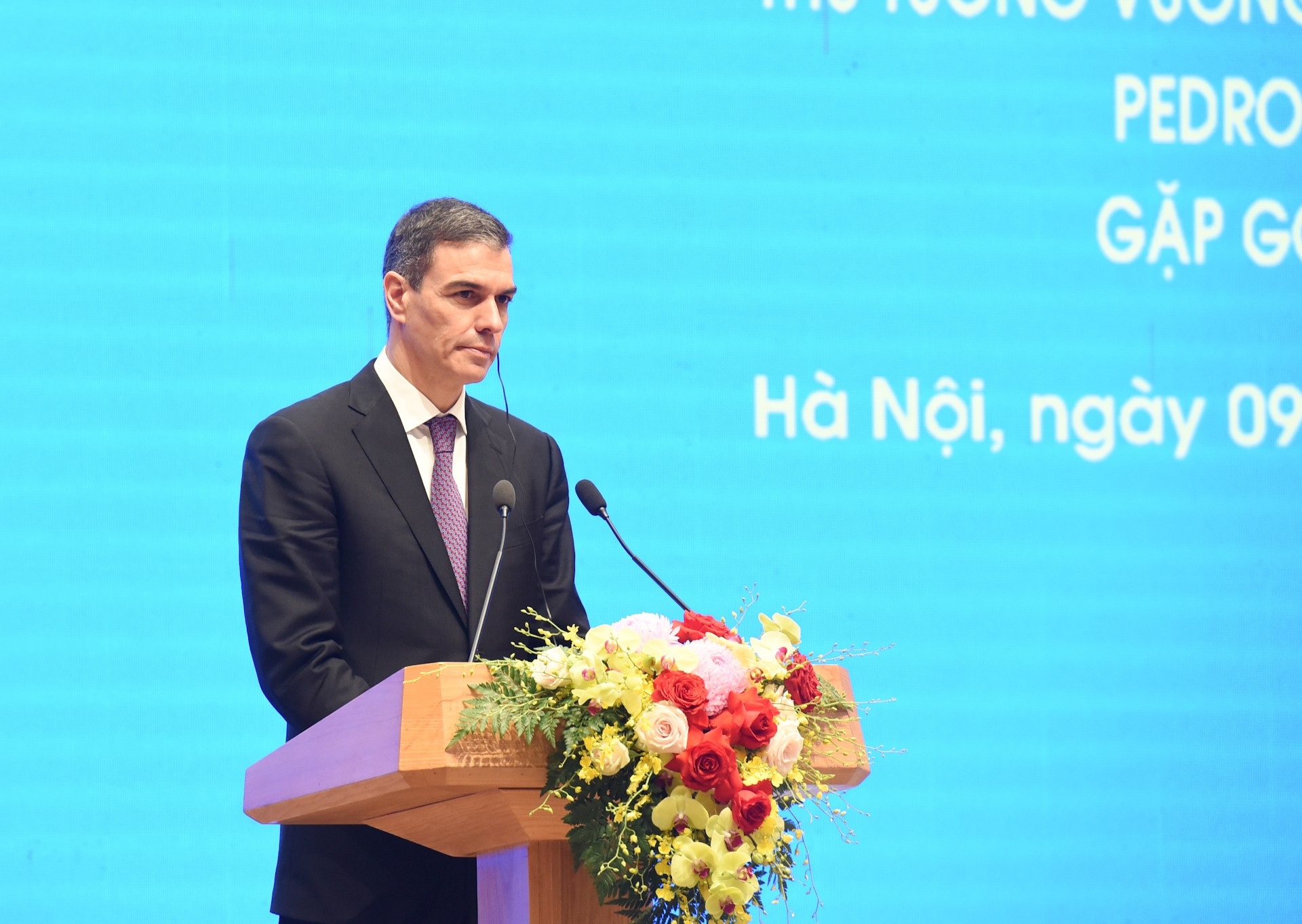 El presidente del Gobierno español, Pedro Sánchez, da palabras.