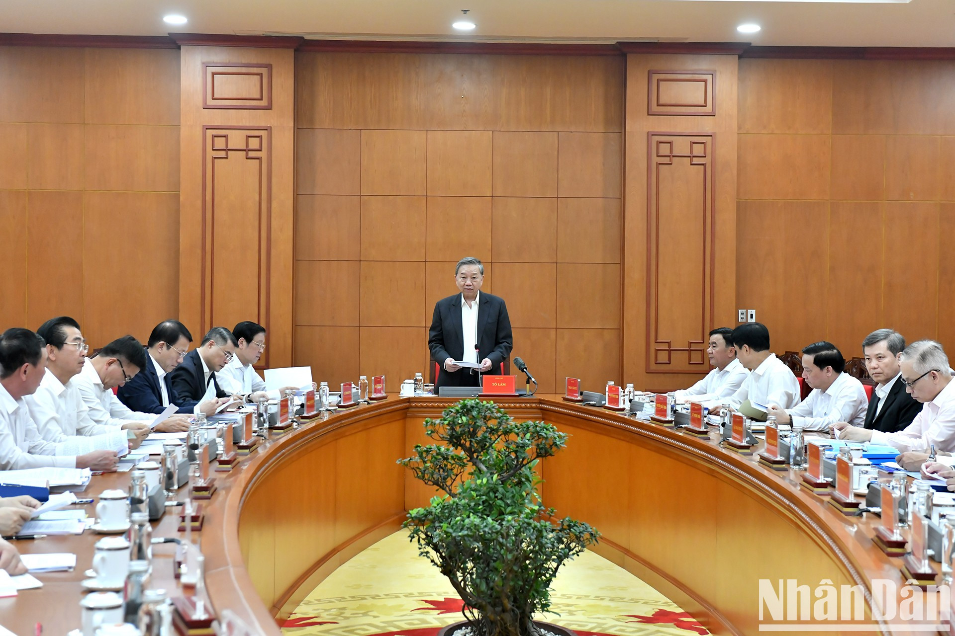 Escena de la reunión.