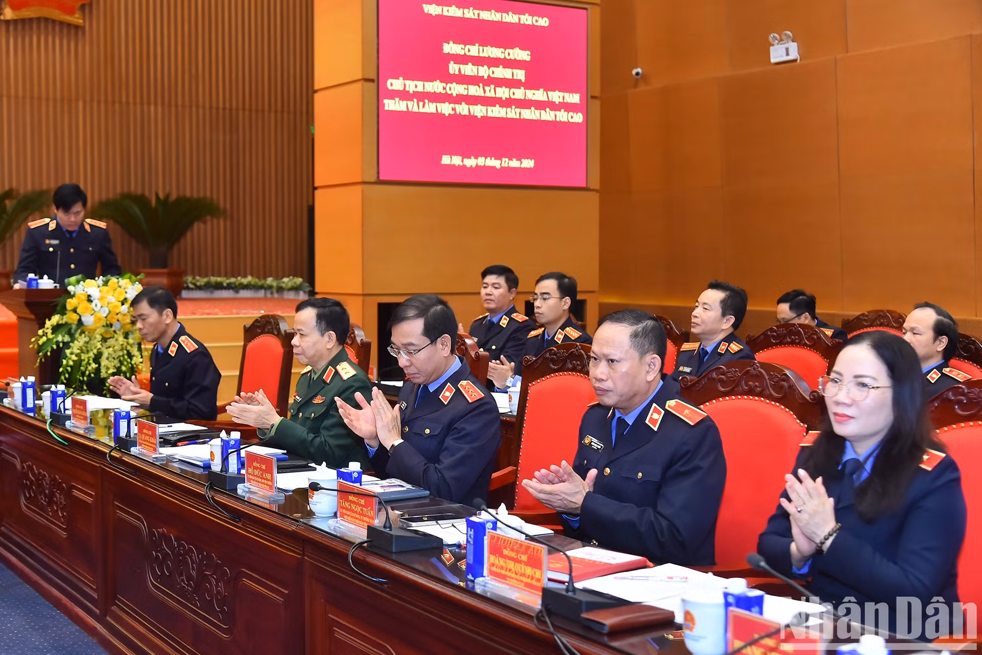 Miembros del personal directivo de la entidad.